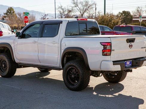 Used 2022 Nissan Frontier PRO-4X image 7