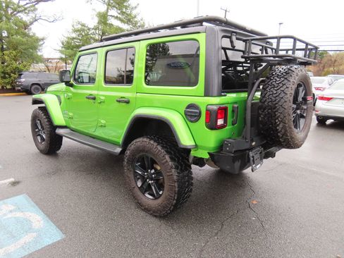 Used 2019 Jeep Wrangler Unlimited Sahara image 7