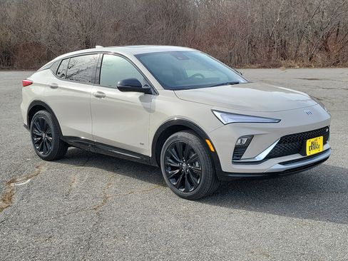 New 2026 Buick Envista Sport Touring w/ Studio Series image 9