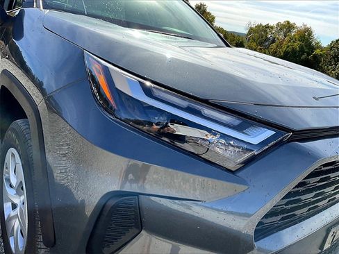 Used 2023 Toyota RAV4 LE image 27
