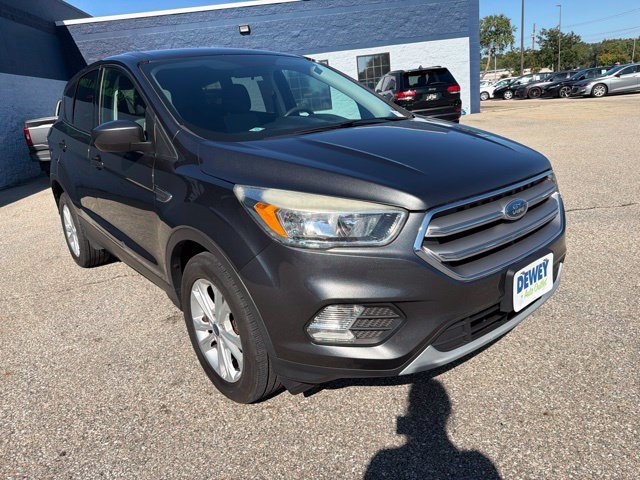 Used 2017 Ford Escape SE w/ SE Cold Weather Package AWD/4WD image 7
