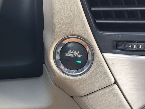 Used 2015 GMC Yukon Denali w/ Premium Package image 21