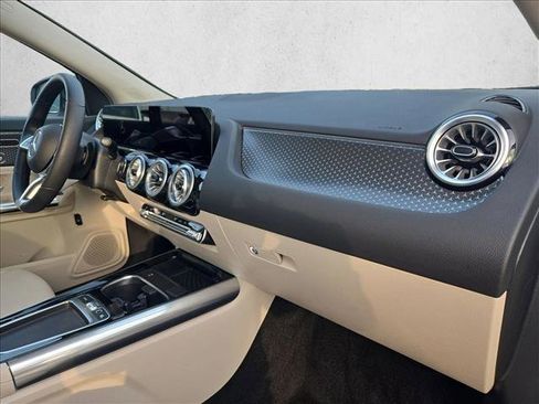 Certified 2026 Mercedes-Benz GLA 250 image 20