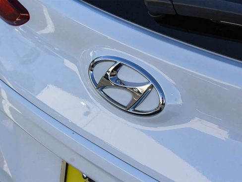 Certified 2023 Hyundai Kona SEL image 11