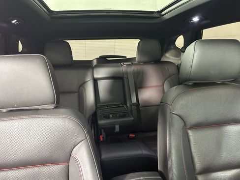 Used 2019 Chevrolet Blazer RS image 27