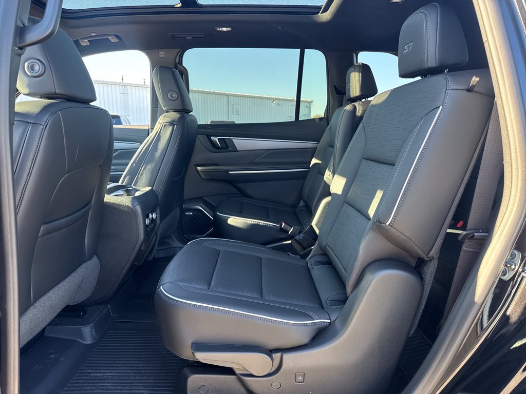 New 2026 Buick Enclave Sport Touring w/ Power Package AWD/4WD image 11
