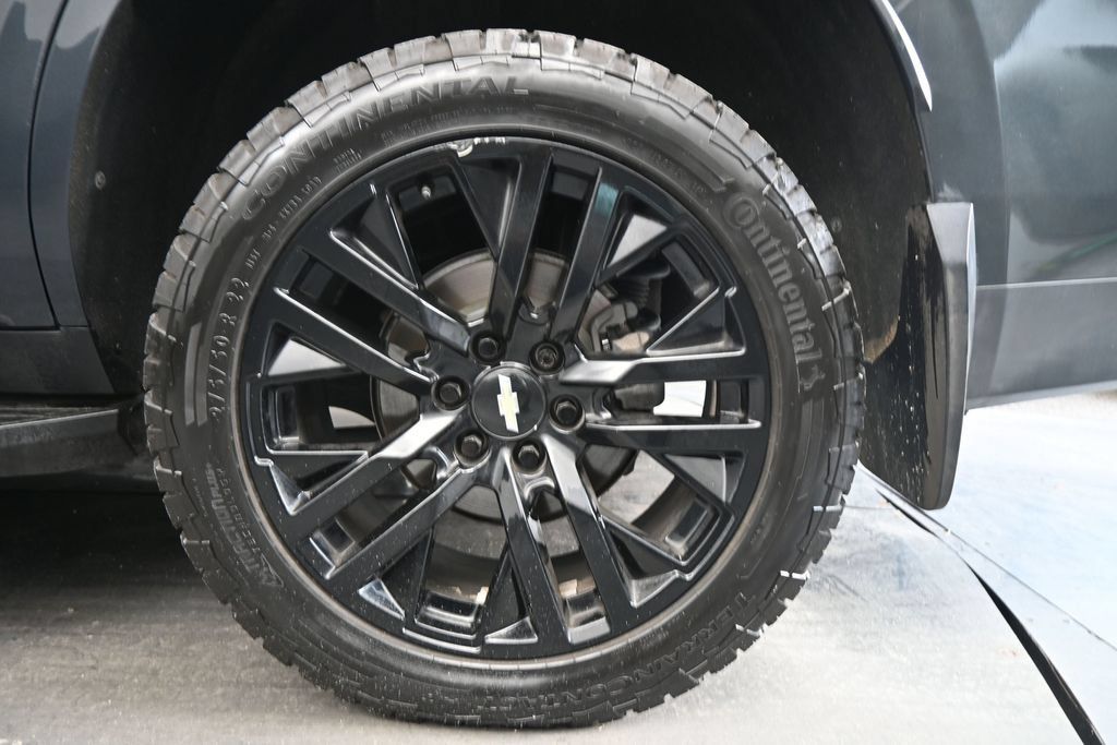 Used 2022 Chevrolet Tahoe High Country AWD/4WD image 12