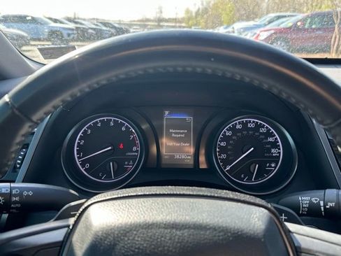 Used 2024 Toyota Camry SE w/ Convenience Package image 23