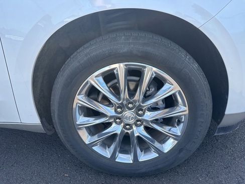 Used 2021 Buick Enclave Premium w/ Sun and Sites Package AWD/4WD image 26
