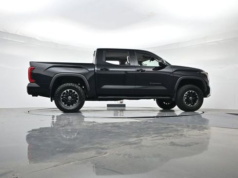 Used 2022 Toyota Tundra SR5 w/ TRD Off-Road Package AWD/4WD image 27