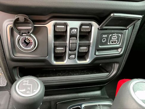New 2026 Jeep Gladiator Mojave AWD/4WD image 28
