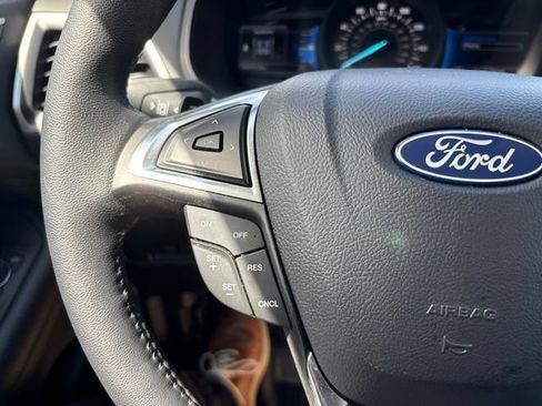 Certified 2024 Ford Edge SEL w/ Convenience Package AWD/4WD image 27