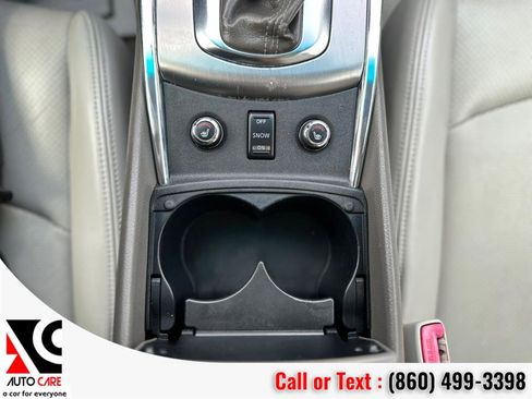 Used 2012 INFINITI G37 x Sedan w/ Premium Pkg image 25