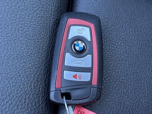 Used 2018 BMW 340i Sedan w/ Premium Package image 40