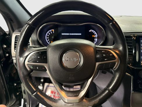 Used 2019 Jeep Grand Cherokee Limited AWD/4WD image 19