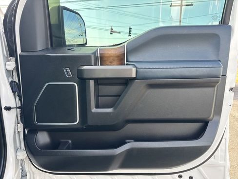 Used 2018 Ford F150 Limited w/ Trailer Tow Package image 29