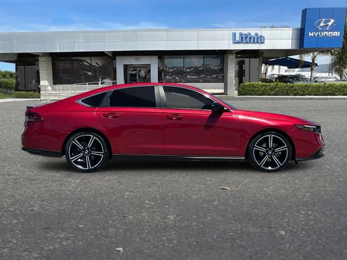 Used 2023 Honda Accord Sport image 9