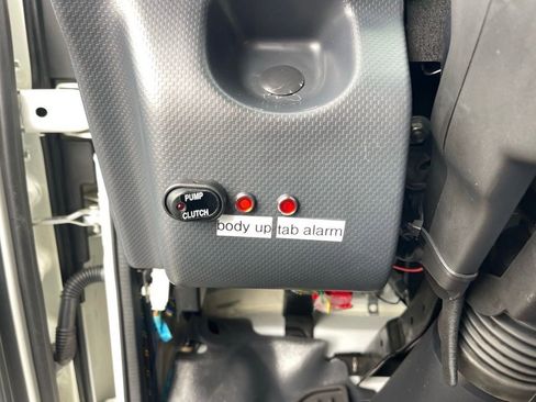 Used 2024 Chevrolet Low Cab Forward RWD image 16