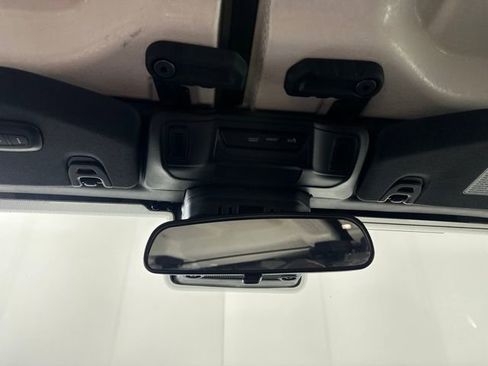 Used 2024 Jeep Wrangler Unlimited w/ Convenience Group image 24