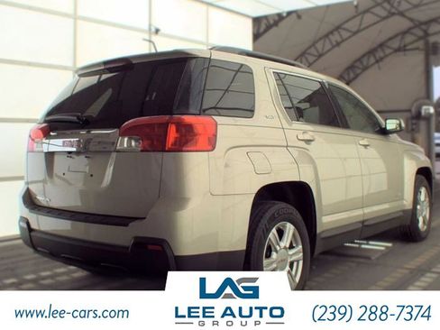 Used 2015 GMC Terrain SLT w/ Open Road Package FWD image 2