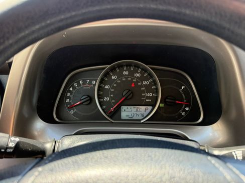 Used 2013 Toyota RAV4 XLE AWD/4WD image 31