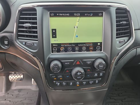 Used 2018 Jeep Grand Cherokee High Altitude AWD/4WD image 22
