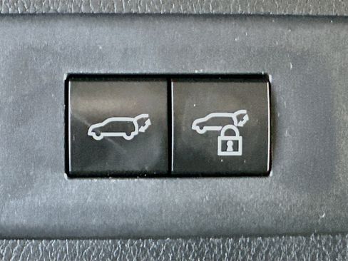 Used 2026 Toyota Grand Highlander AWD Hybrid image 32