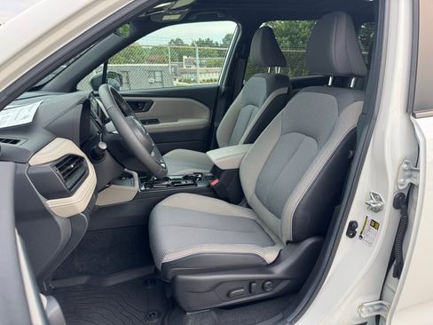 Used 2026 Subaru Forester Premium AWD/4WD image 34