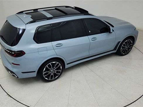 Used 2025 BMW X7 xDrive40i w/ M Sport Package image 86