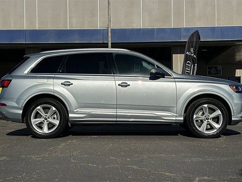Used 2023 Audi Q7 2.0T Premium Plus image 3