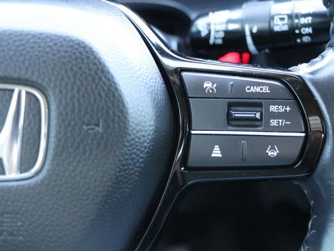 Used 2023 Honda HR-V EX-L image 19
