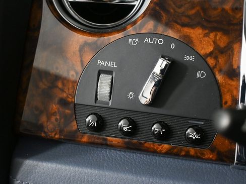 Used 2010 Rolls-Royce Ghost image 9