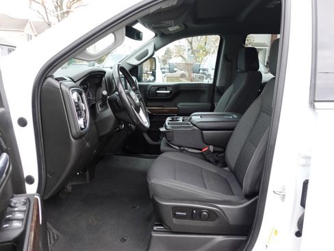 Used 2022 GMC Sierra 1500 SLE w/ X31 Off-Road Package image 17