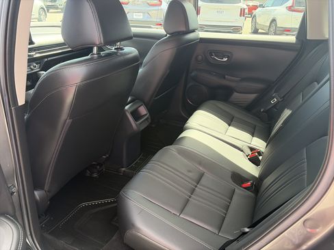 Certified 2023 Honda HR-V EX-L image 17