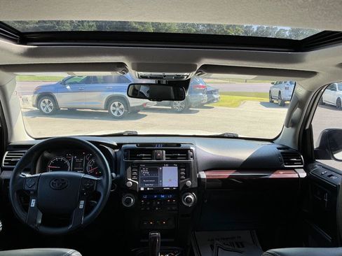 Used 2020 Toyota 4Runner Limited RWD image 15