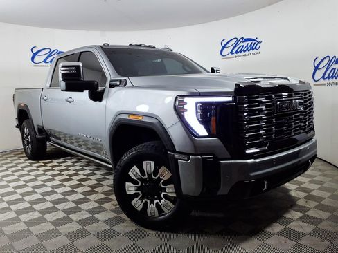 Used 2025 GMC Sierra 2500 Denali Ultimate AWD/4WD image 1