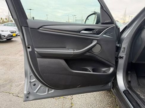 Used 2024 BMW X3 xDrive30i w/ Premium Package image 17