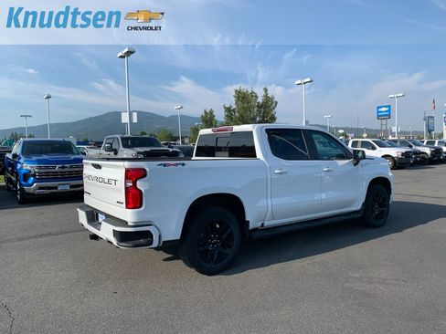 Used 2024 Chevrolet Silverado 1500 RST w/ Convenience Package II AWD/4WD image 7