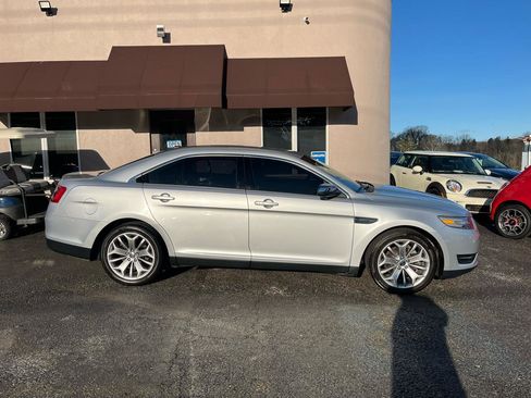 Used 2014 Ford Taurus Limited image 4