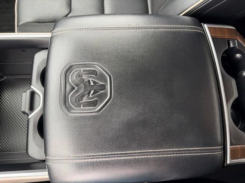 Used 2021 RAM 1500 Laramie AWD/4WD image 32