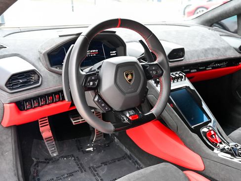 Used 2023 Lamborghini Huracan Tecnica image 16
