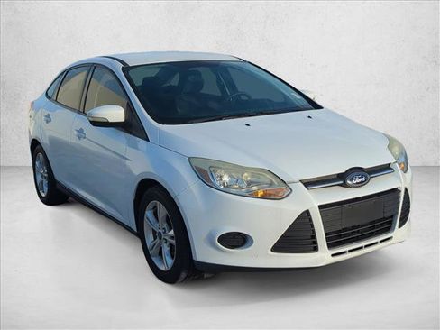 Used 2013 Ford Focus SE FWD image 3