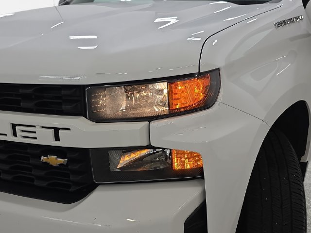 Used 2022 Chevrolet Silverado 1500 Custom AWD/4WD image 30