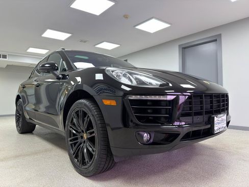 Used 2016 Porsche Macan S AWD/4WD image 4