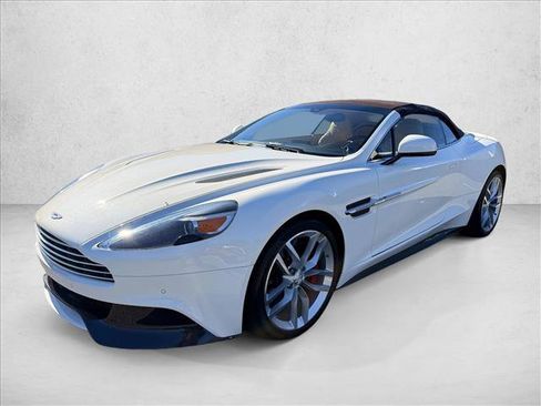 Used 2017 Aston Martin Vanquish Volante image 6