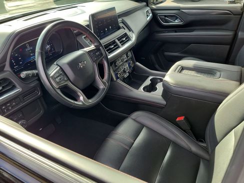 Used 2024 Chevrolet Suburban RST w/ Sport Performance Package image 10