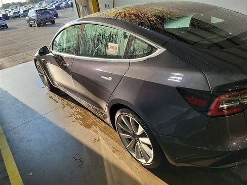 Used 2018 Tesla Model 3 Long Range AWD/4WD image 4