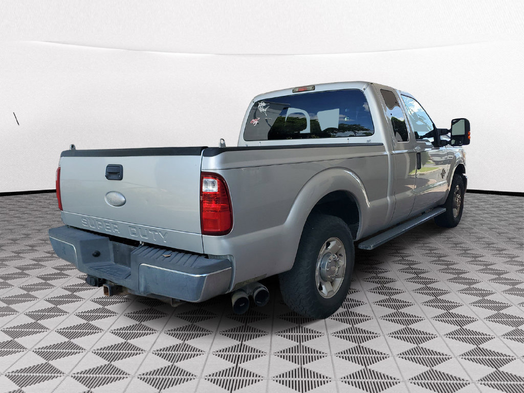 Used 2011 Ford F250 XLT w/ XLT Interior Pkg RWD image 6