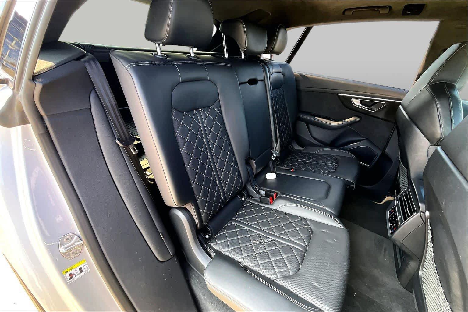 Used 2022 Audi SQ8 Prestige AWD/4WD image 18