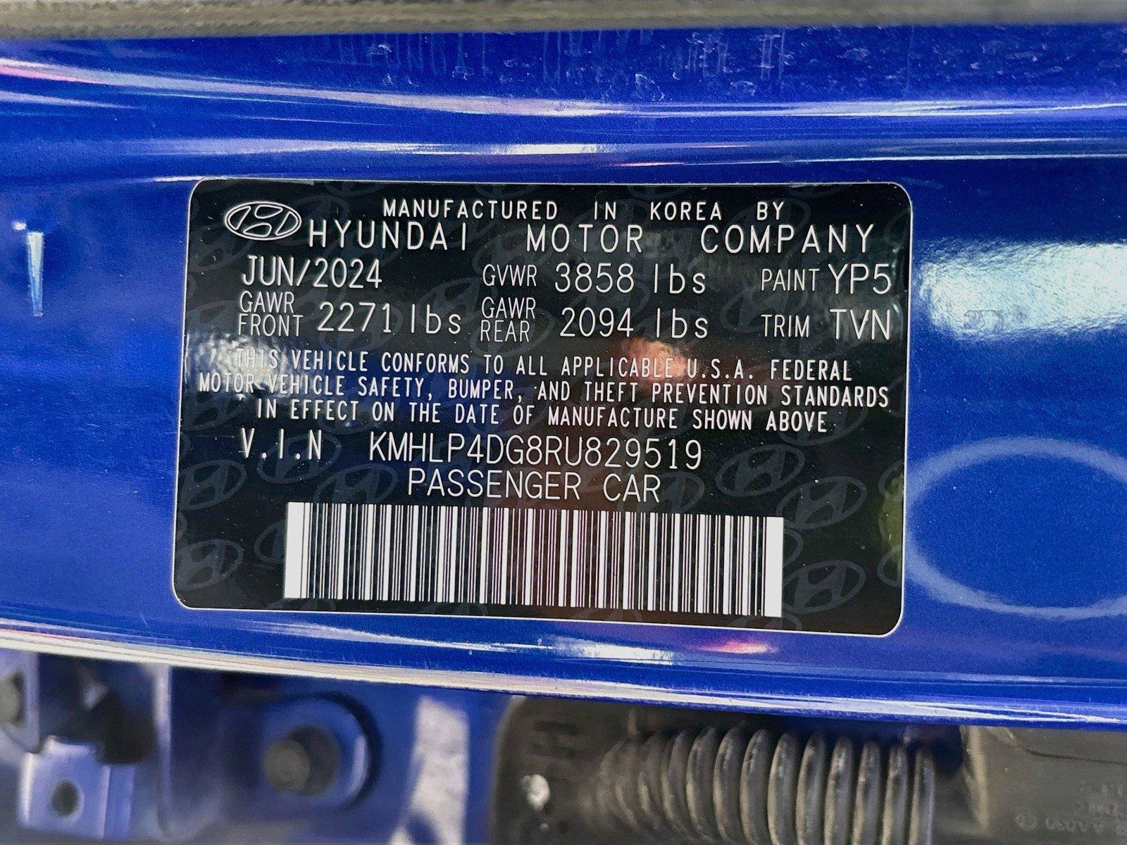 Used 2024 Hyundai Elantra Limited FWD image 18